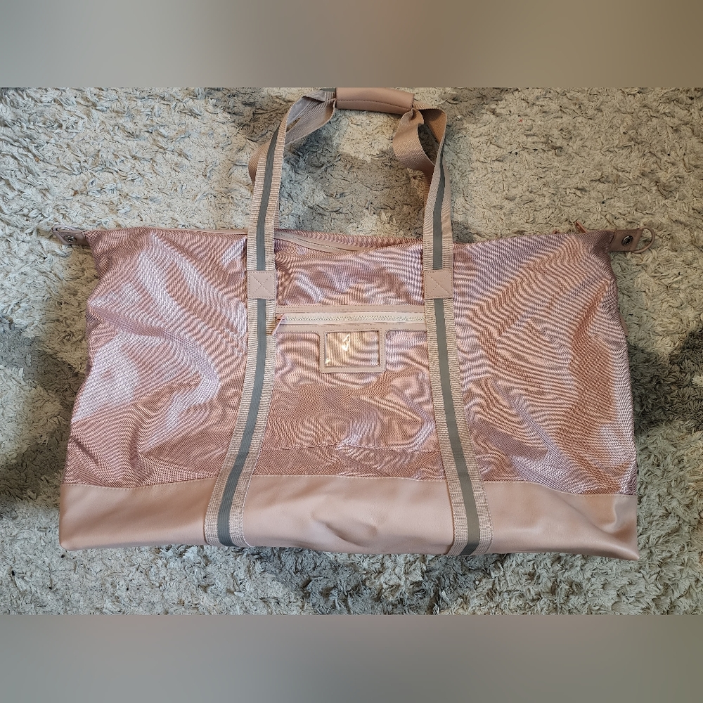 Massimo Supply Co. Duffle Bag HUGE!